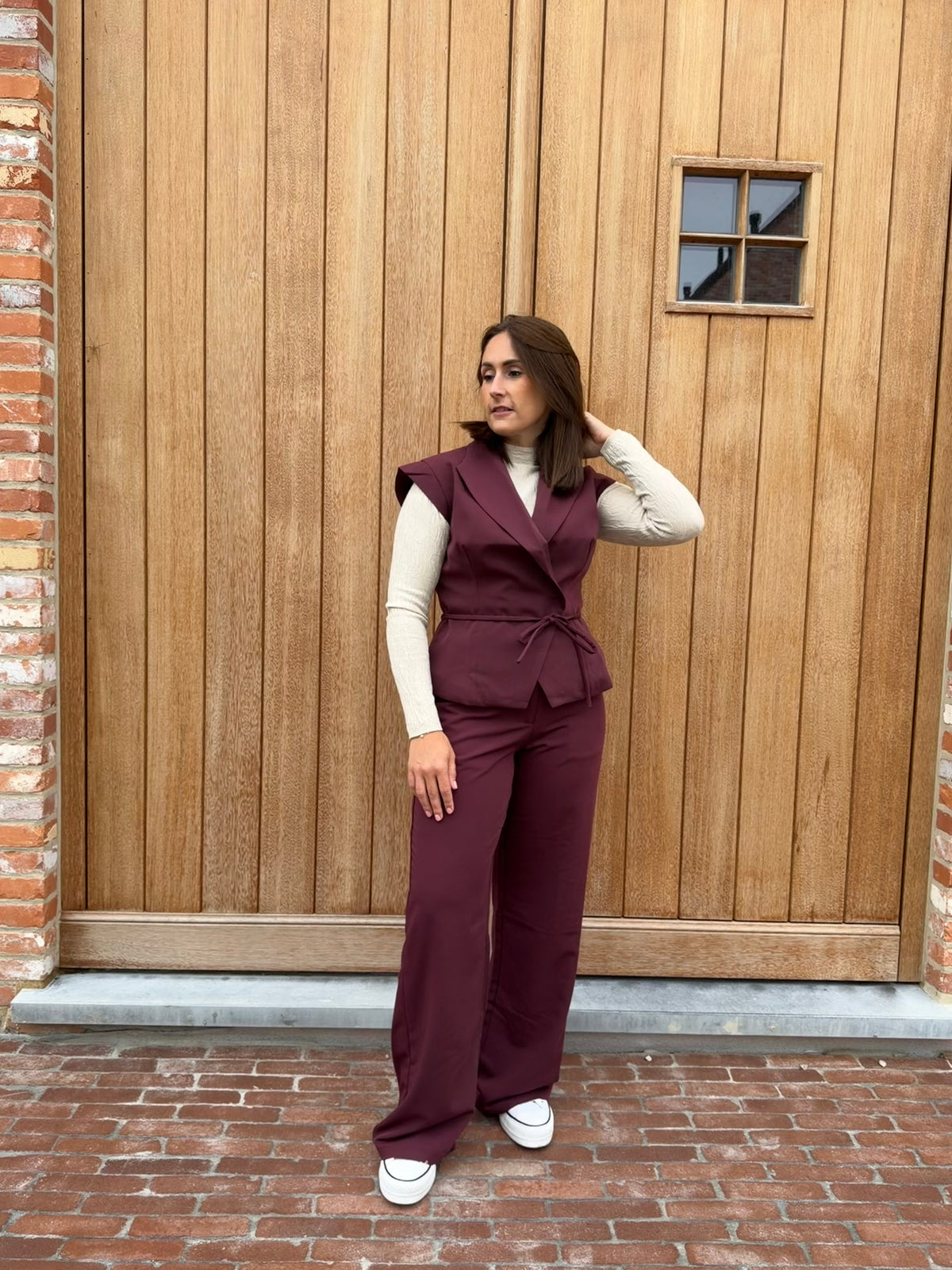 Lea mouwloze blazer - burgundy