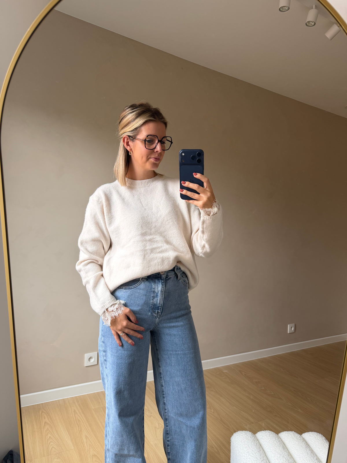 Ona knit met kant - wit/crème